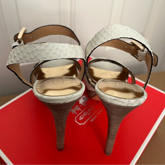 Coach Dani Snake Cut Heels Size 8 - Picture 8 of 16